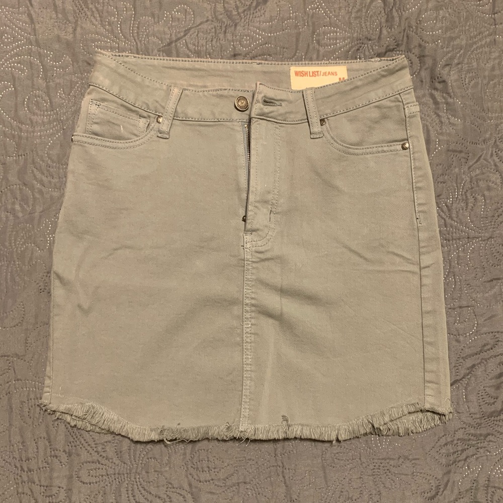 Very flattering skirt